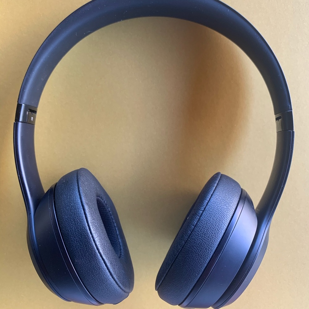 Beats solo 3 wireless